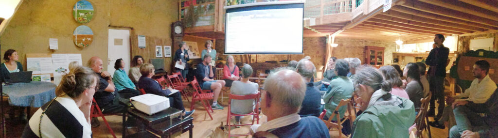 panorama image de la table ronde